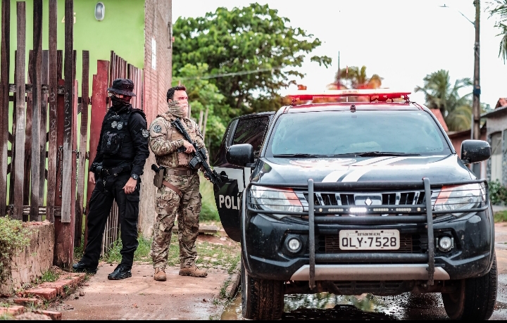 Polícia Civil prende 55 pessoas no Acre e Goiânia em operação contra facções