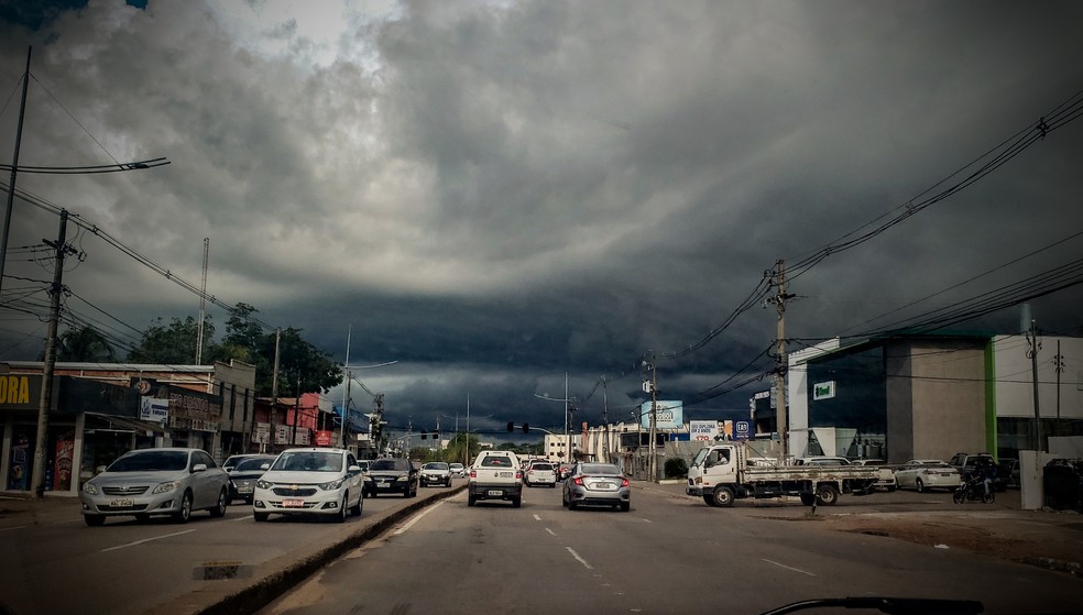 Natal chuvoso: fim de semana deve ser marcado por chuvas intensas no Acre, alerta Inmet