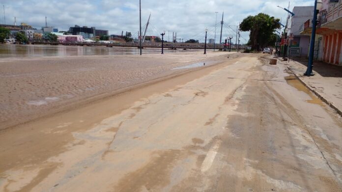 Rio Acre segue baixando e registra a marca de 15,69 metros na última medição deste sábado