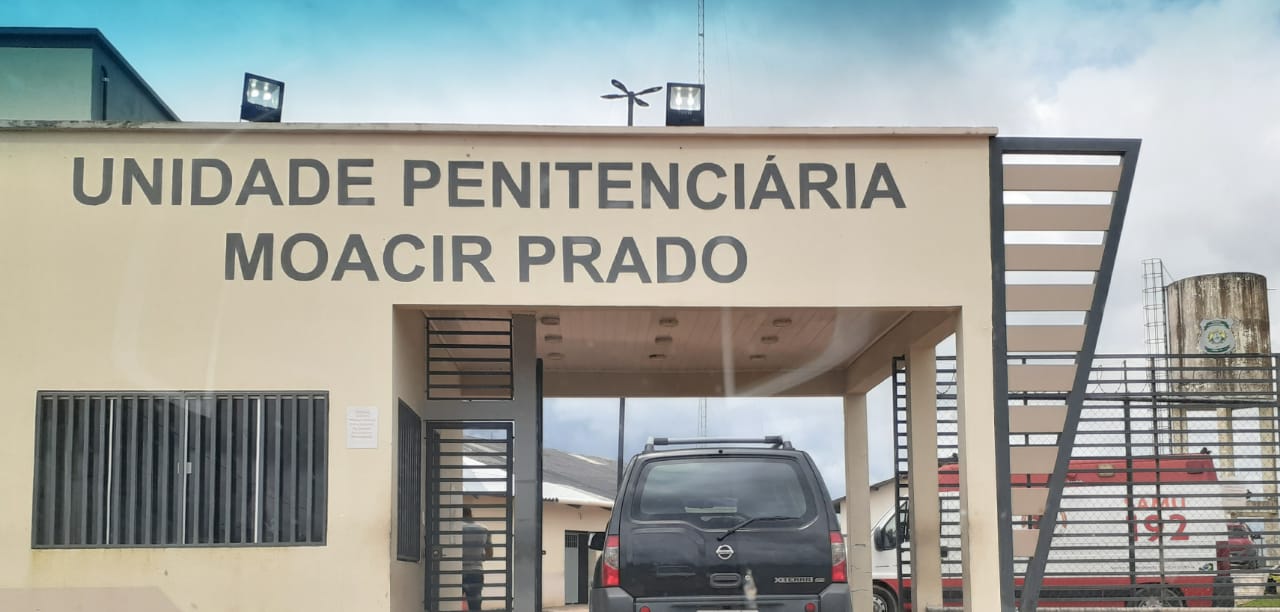 No interior do Acre, mais um policial penal é flagrado entrando com drogas em presídio