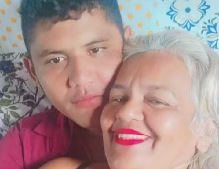 Homem mata esposa e o neto dela de 6 anos a facadas no Acre; suspeito foi morto pela PM