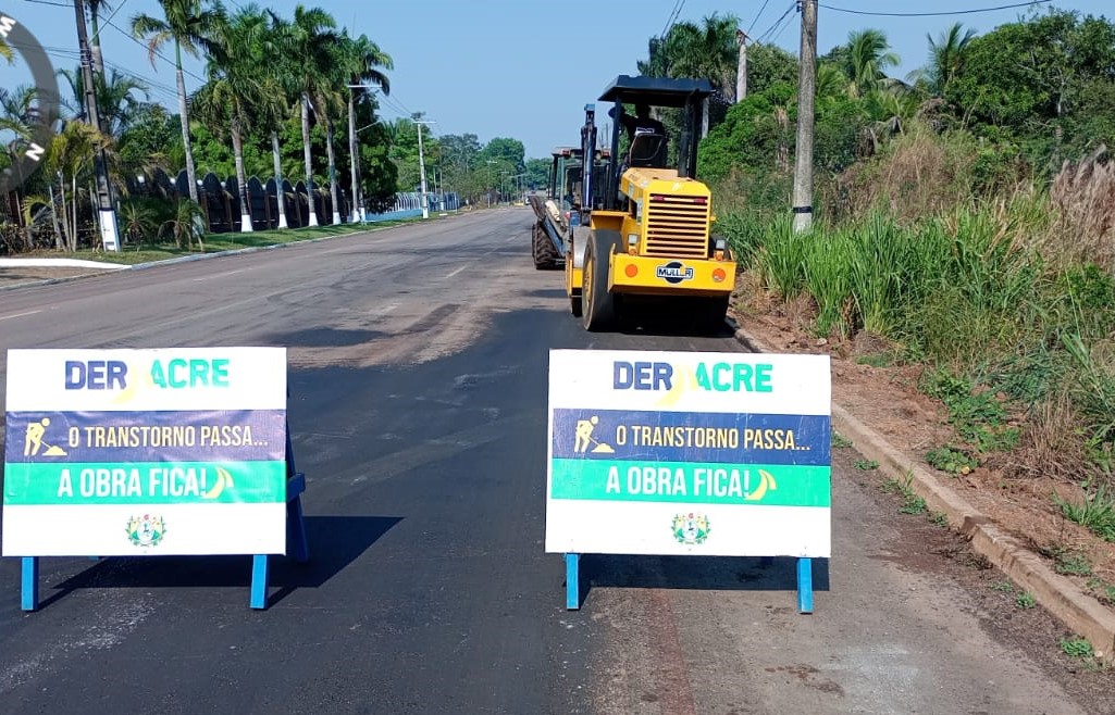 Deracre intensifica ações de tapa-buraco em Senador Guiomard e Rio Branco