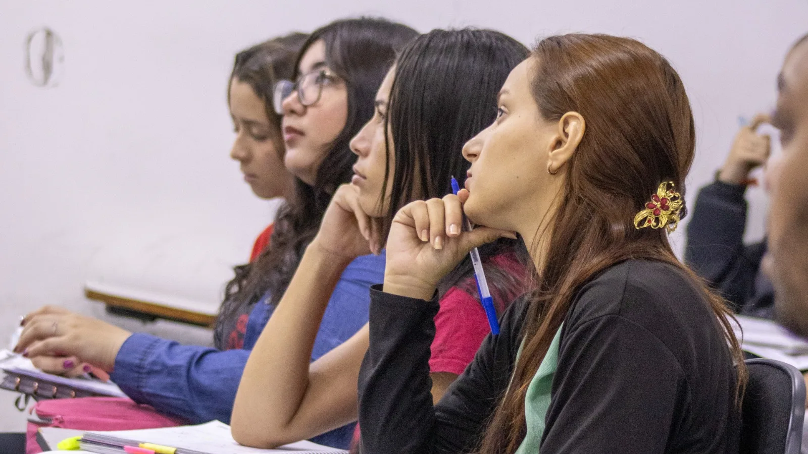 Curso preparatório para o Enem oferece aulas grátis para quem sonha cursar Medicina