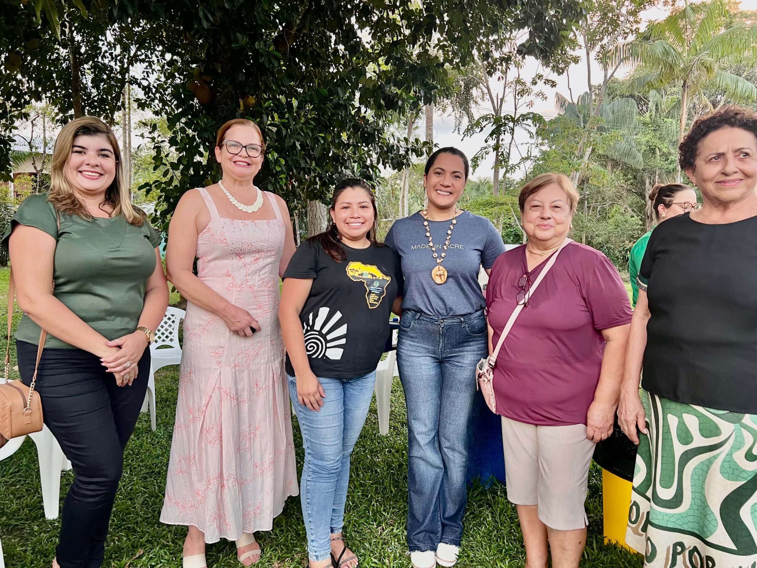 Vice-governadora Mailza Assis entrega kits de vestuário social e reforça a importância do Outubro Rosa na Fazenda Esperança Maria Madalena