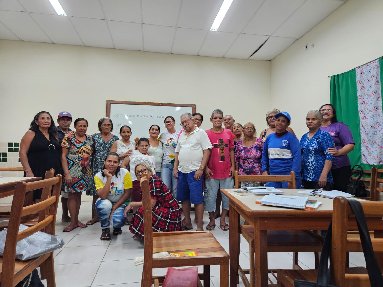 Programa de alfabetização do governo ensina e transforma vidas no bairro Cidade do Povo