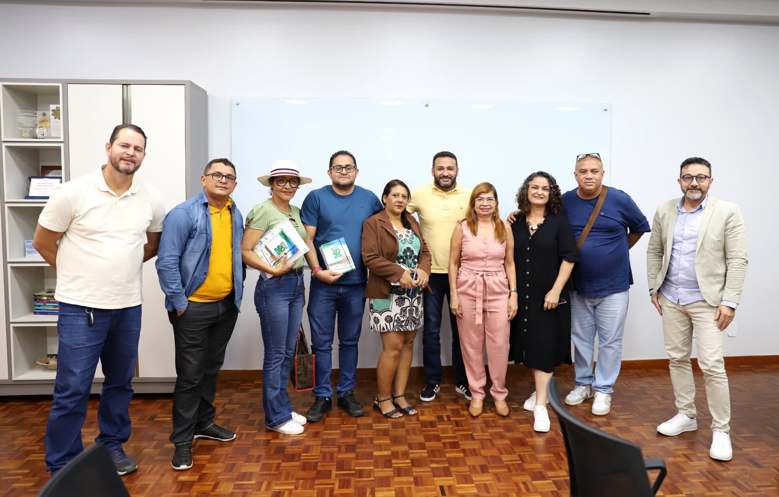 Governo do Acre mantém diálogo com sindicatos de trabalhadores da Educação e reafirma compromisso com responsabilidade fiscal