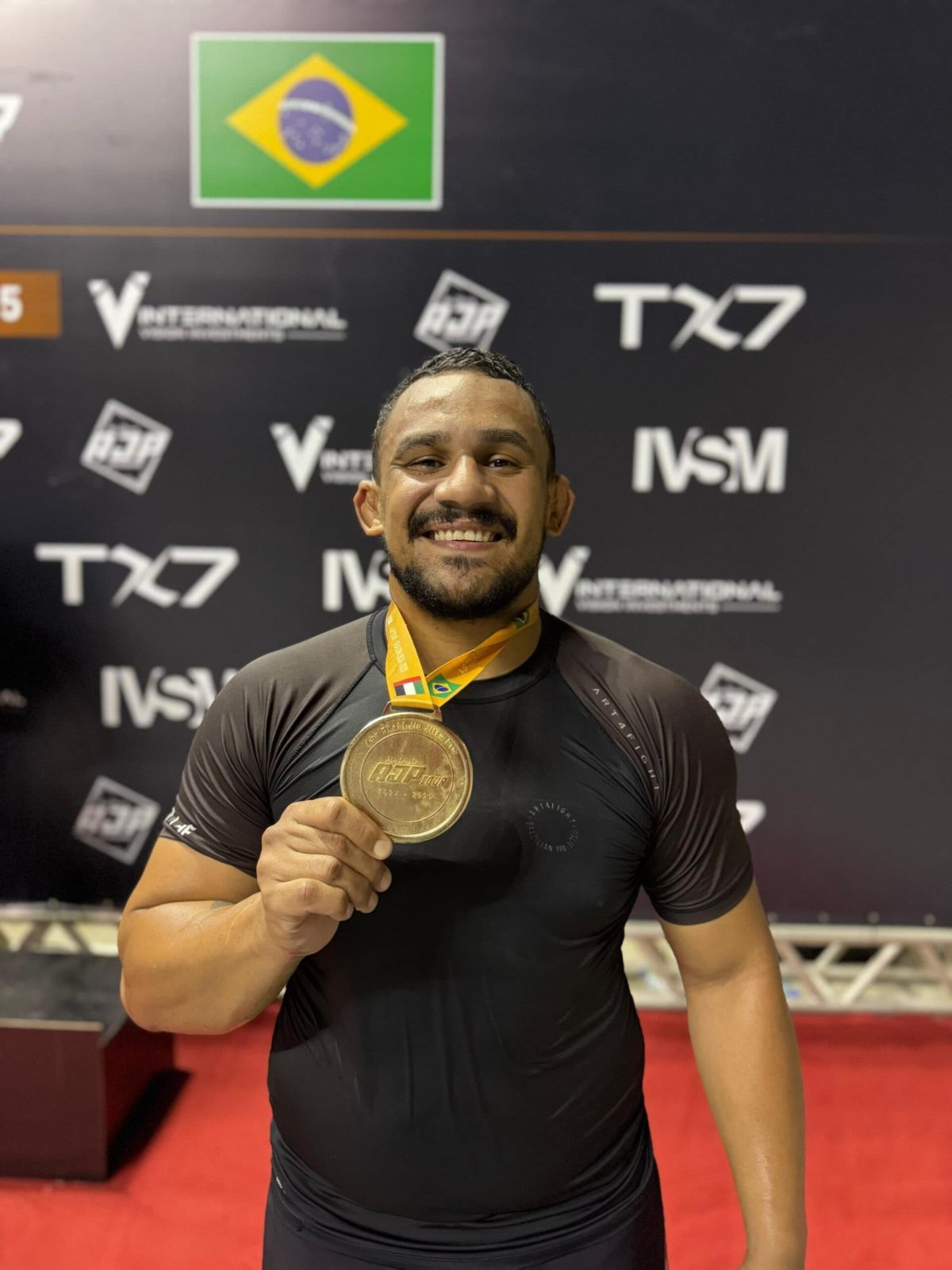 Com apoio do governo do Estado, atleta acreano conquista mais uma medalha de ouro em competição nacional