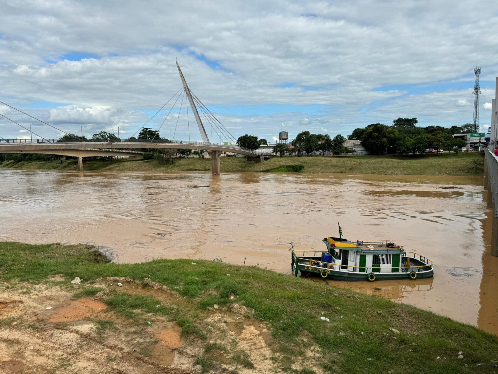 Acima da cota de alerta, Rio Acre continua subindo e marca 13,66 metros em Rio Branco