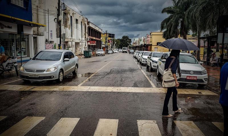 Inmet emite novo alerta de chuvas e temporais para o Acre com ventos de até 50 km/h