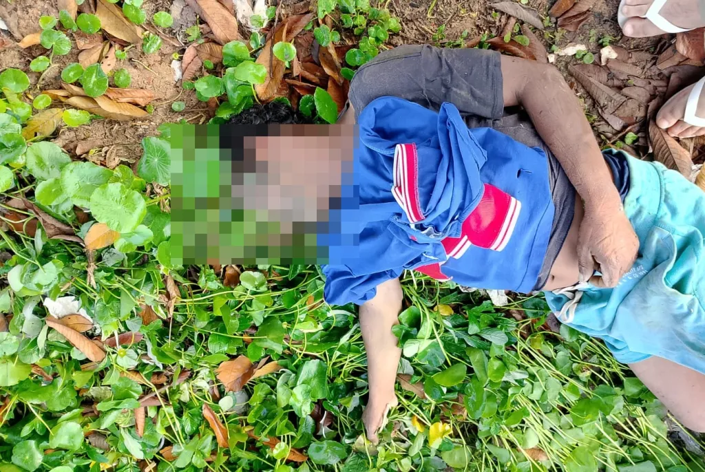 Homem que vivia em situação de rua é encontrado morto em poça de lama, em Cruzeiro do Sul