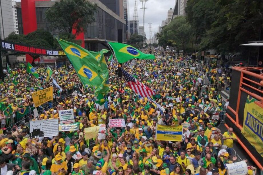 Em ato pró-anistia, ex-presidente Jair Bolsonaro reúne apenas 1/4 do público de um ano atrás