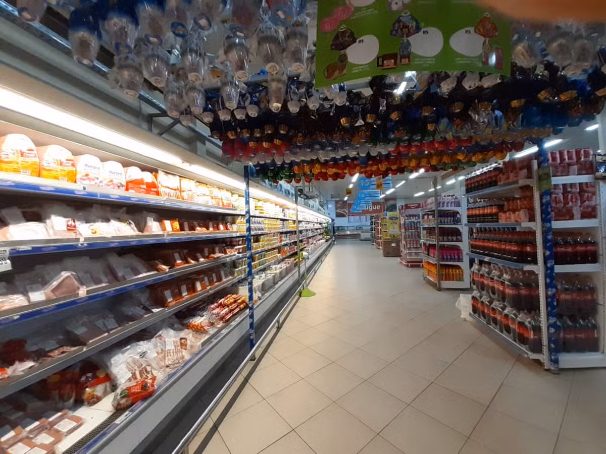 Preços altos afastam consumidores e ovos de Páscoa encalham nos supermercados de Rio Branco