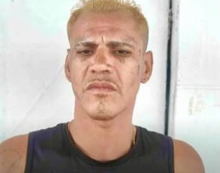 Corpo de criminoso morto em confronto com a PM é encontrado boiando no Rio Acre com duas pistolas na cintura
