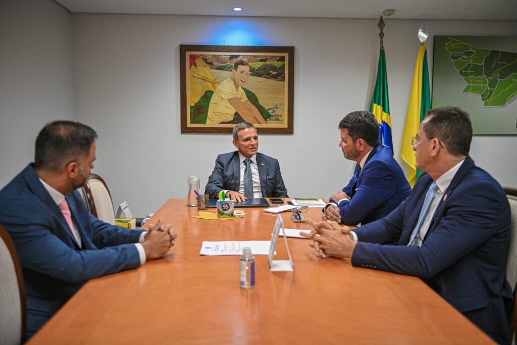 Em Brasília, governador Gladson Camelí busca recursos para a execução de obras de infraestrutura no Acre