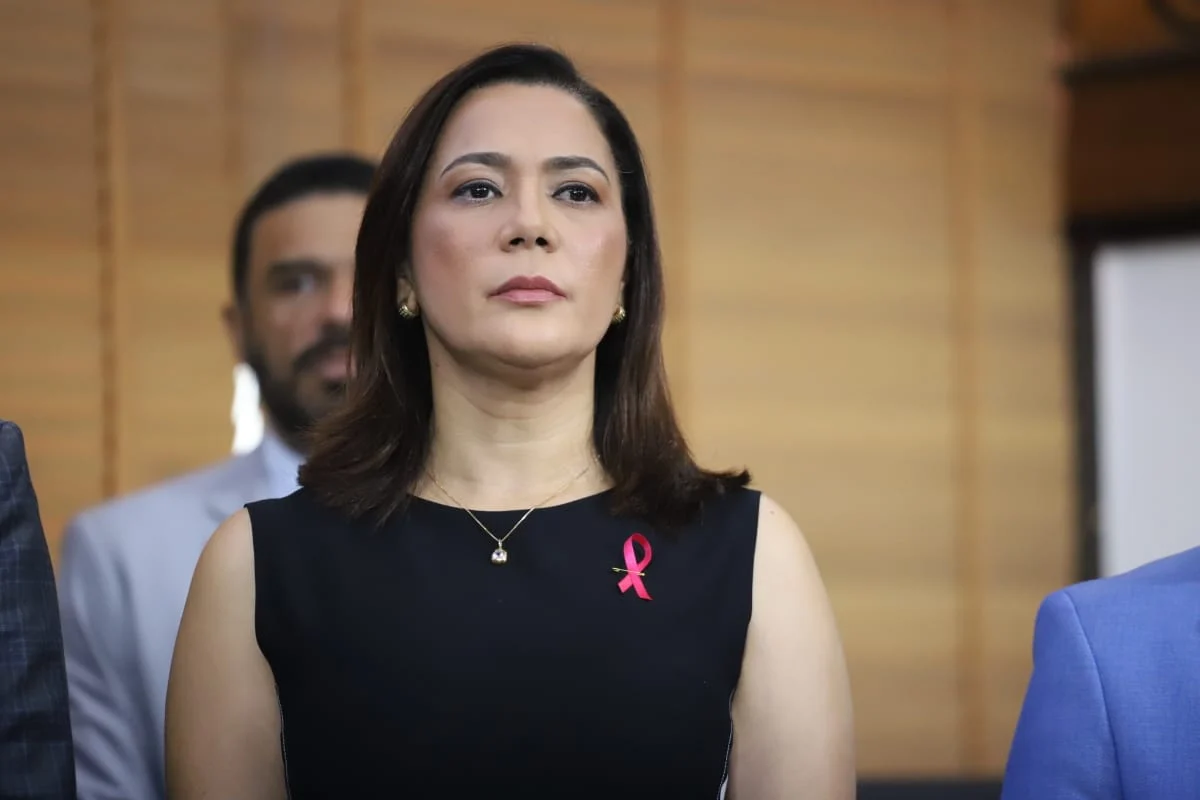 Vice-governadora Mailza Assis exonera comissionados; gerente da UPA da Sobral está entre os desligados