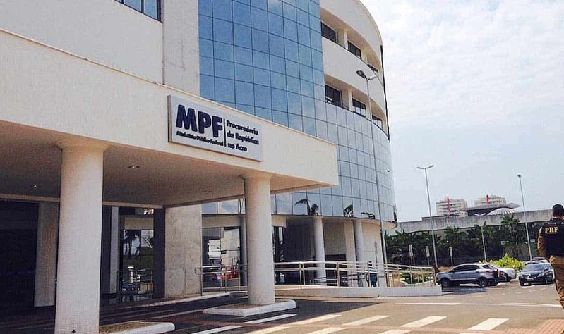 MPF no Acre pede condenação da União por bullyng escolar contra alunos LGBTI+