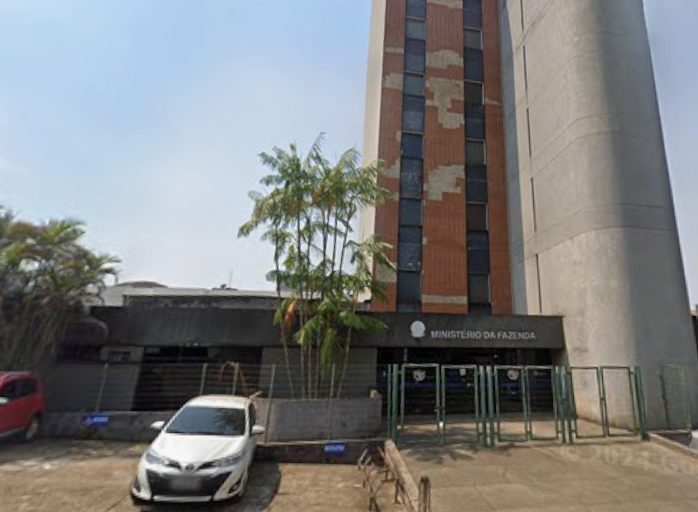 Receita Federal em Rio Branco mantém atendimento presencial suspenso após tentativa de furto de fios