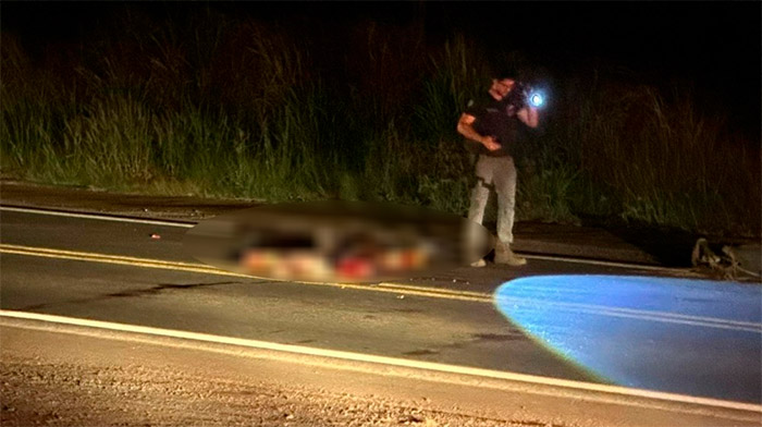 Tragédia: homem morre atropelado por duas carretas na BR-364