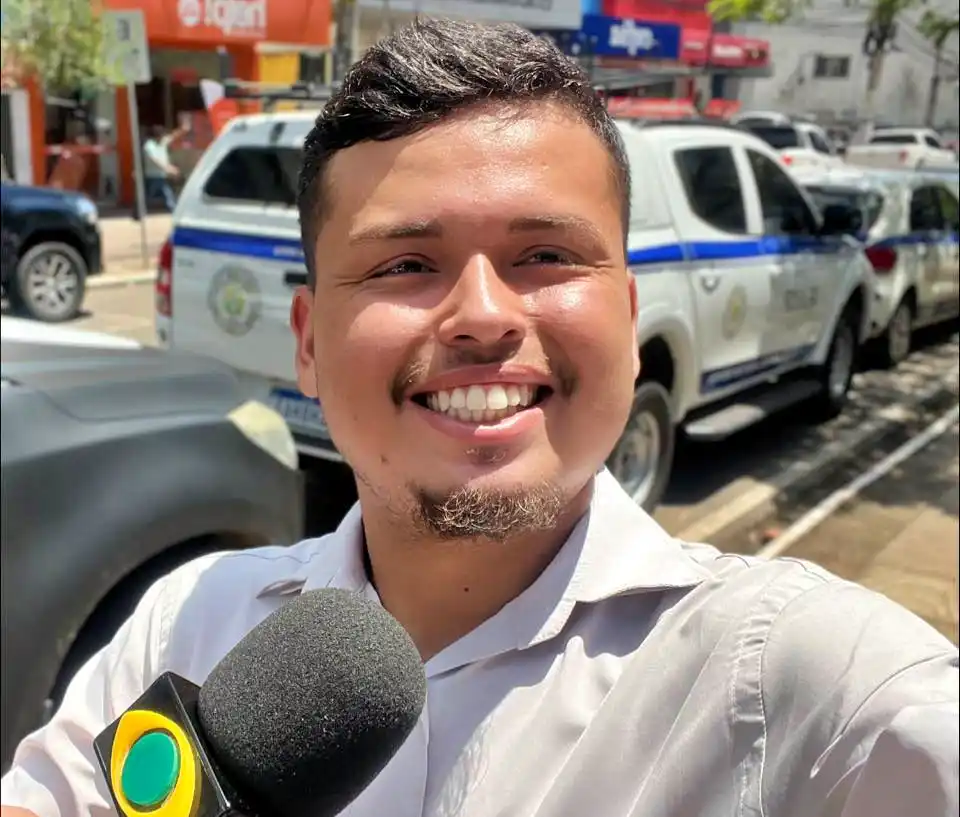 Repórter Otávio Damasceno é extubado e começa a interagir com familiares e equipe médica