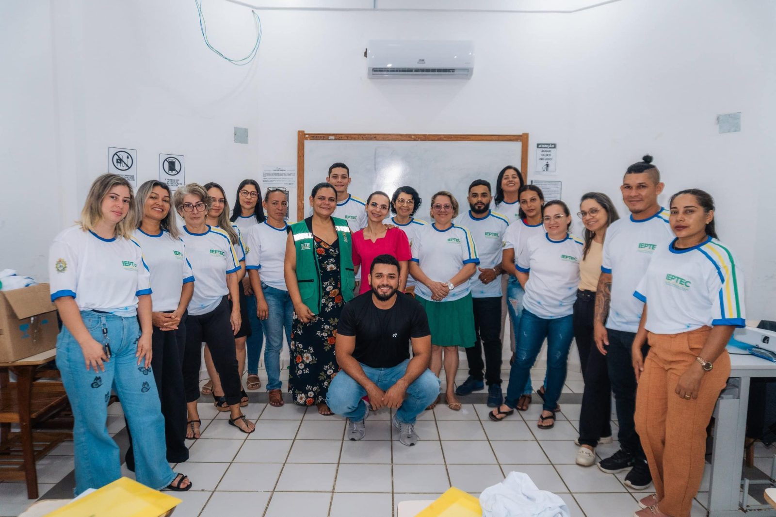 Governo inicia cursos de Gestão Financeira, Marketing Digital e Cabeleireiro em Rio Branco