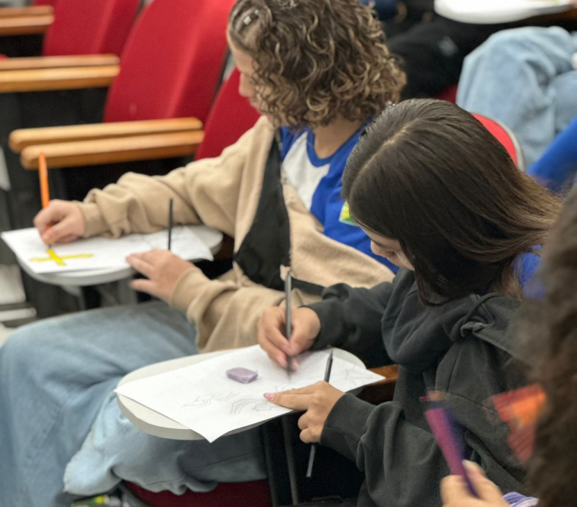 Projeto “Desenhando Sonhos” leva oficinas de artes visuais a escolas públicas de Rio Branco