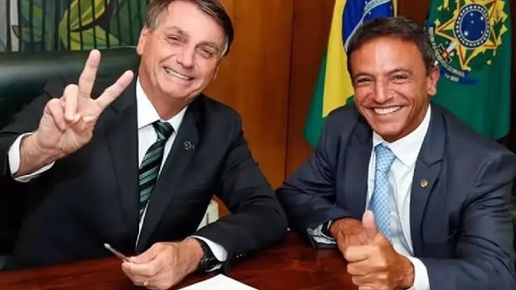 Márcio Bittar se afunda de vez: senador alvo de bloqueio milionário se filia ao PL e vê carreira política em declínio