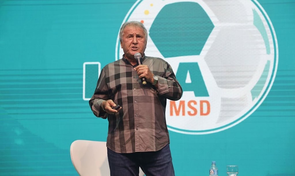 Inscrições para palestra de Zico superam expectativas e governo avalia ampliar número de vagas