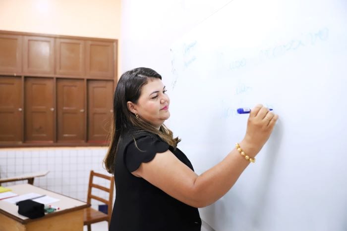 Governo do Acre convoca aprovados em processos seletivos da Educação para entrega de documentos