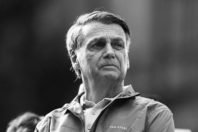 STF condena Bolsonaro; Notícia Imediata relembra trajetória de crises e ataques à democracia