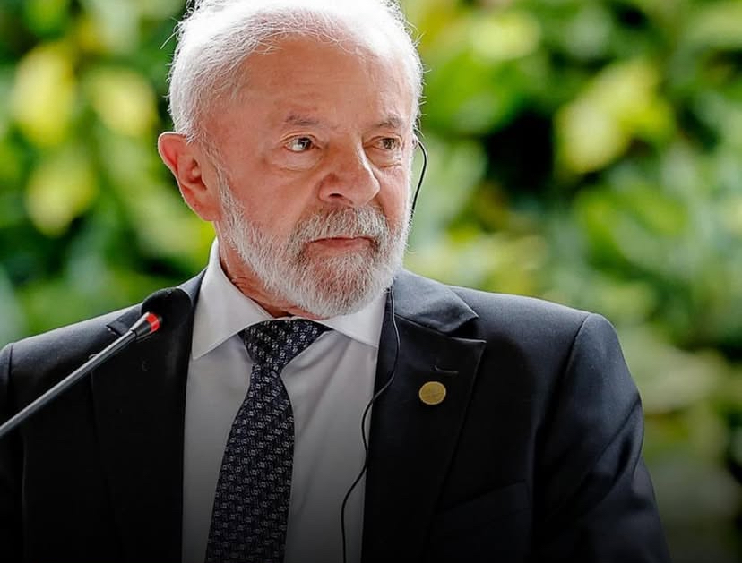 Lula diz que governo vai atuar contra projetos de anistia para Bolsonaro e demais condenados