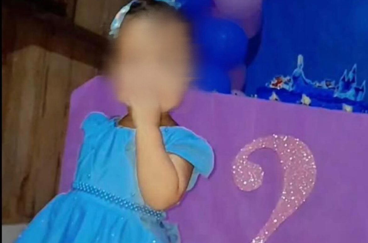 Criança que teve pais executados e foi baleada na cabeça passa por cirurgia e está em coma na UTI do Pronto Socorro