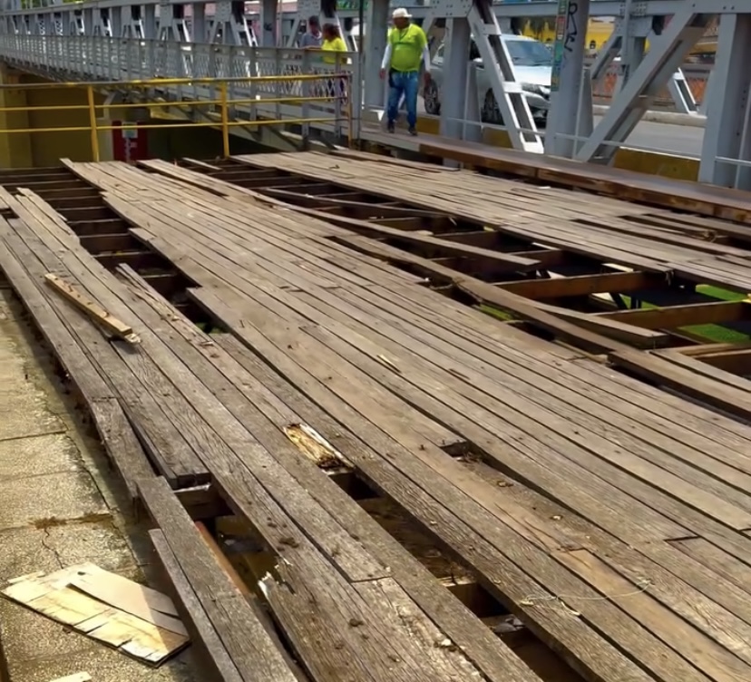 Após denúncias, governo inicia reparos no deck lateral da Ponte Juscelino Kubitschek