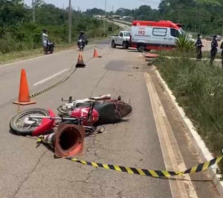 Motociclista de 22 anos morre em grave acidente na BR-364, em Rio Branco