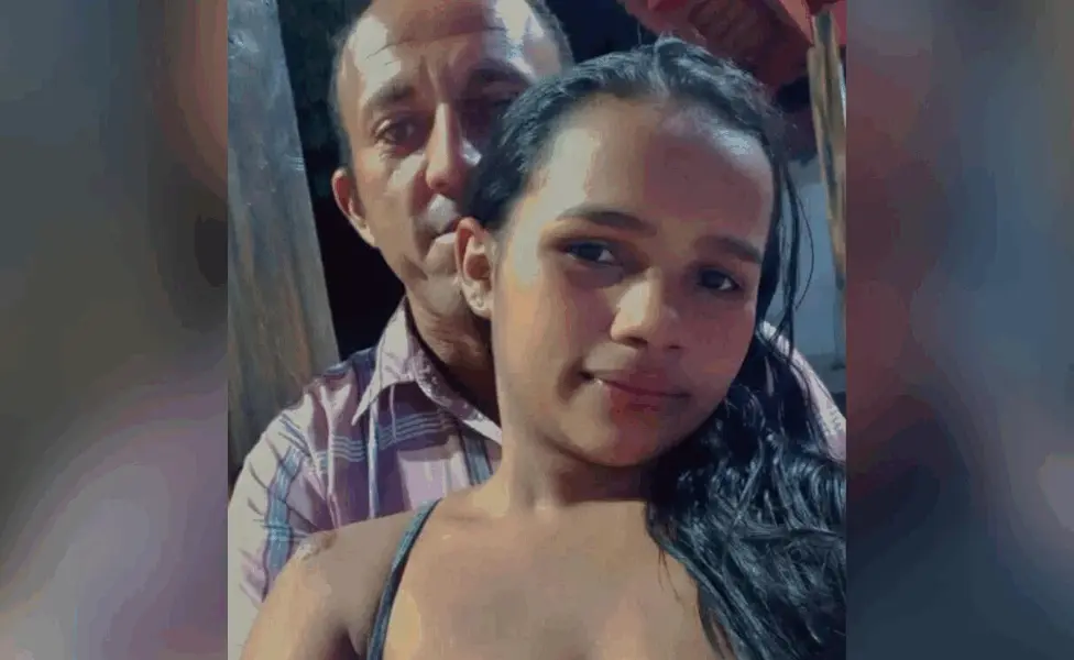 Homem mata a própria esposa a facadas e depois se mata enforcado, em Porto Acre