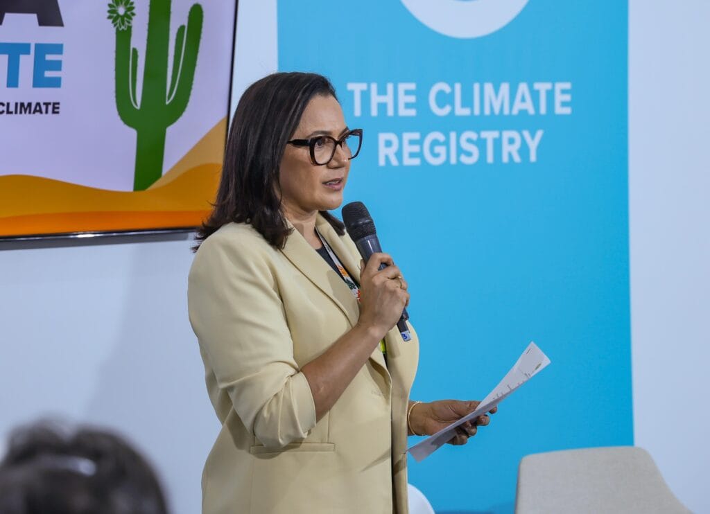 Mailza evidencia fortalecimento da cooperação entre Acre e Califórnia em políticas ambientais e mecanismos de economia verde em painel na COP30