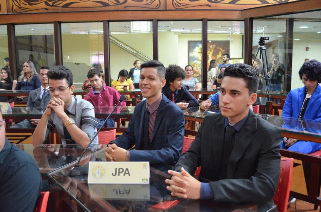 Estudantes vão às urnas nesta sexta para eleger representantes do Programa Jovem Parlamentar Acreano