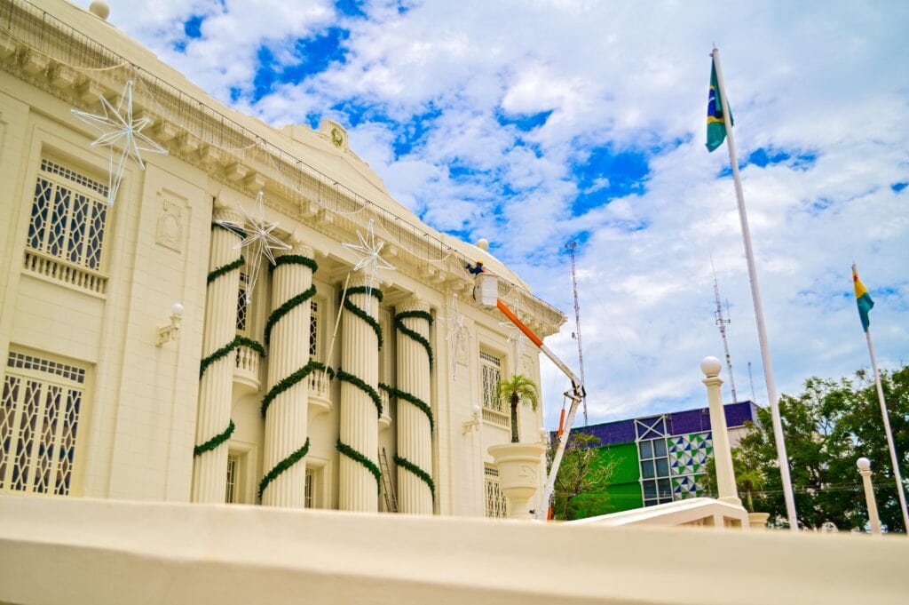 Governo anuncia acender das luzes no Palácio Rio Branco e divulga programação do Natal da Família
