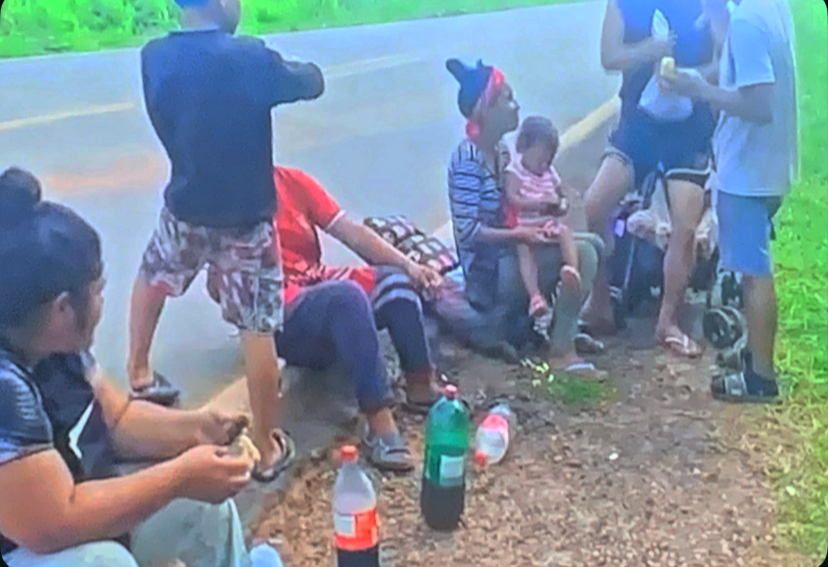 Famílias venezuelanas percorrem 230 km a pé entre a fronteira e Rio Branco em busca de uma vida melhor
