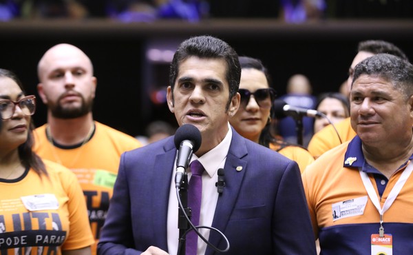 Deputado Antônio Doido é alvo de operação da PF por corrupção e lavagem de dinheiro público