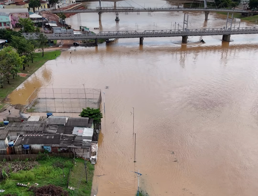 Rio Acre volta a ultrapassar cota de transbordamento e bairros iniciam nova inundação em Rio Branco