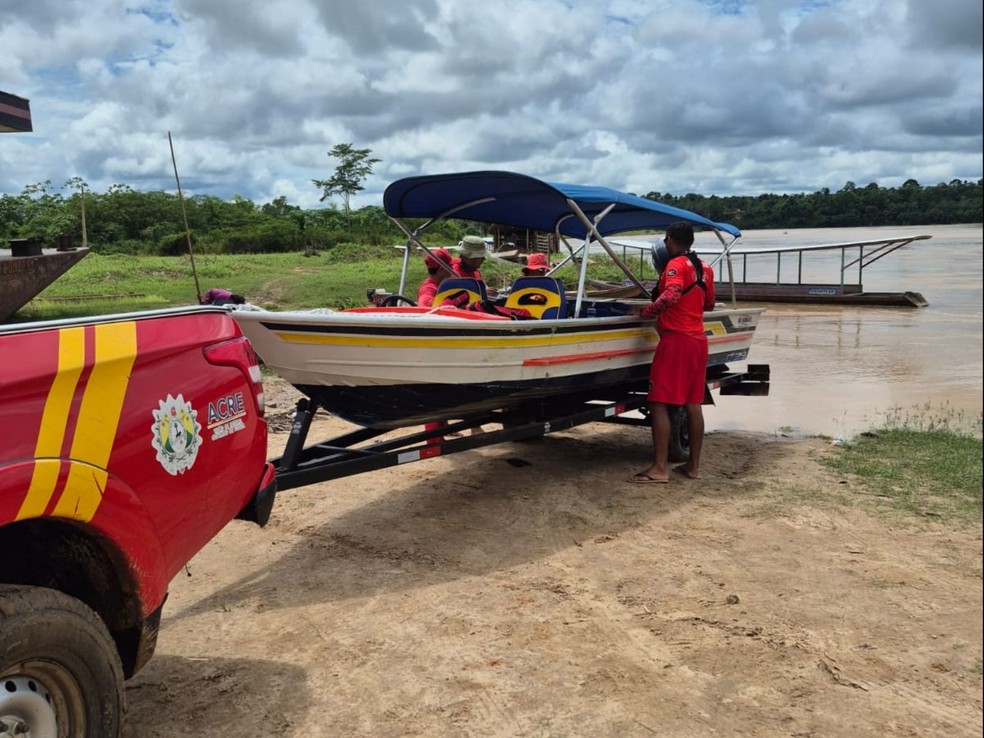 No Acre, menina de três anos desaparece no rio após batida entre duas embarcações