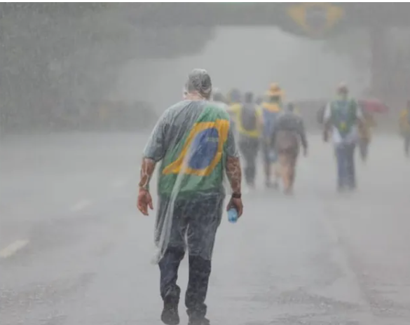 Após 200 km, caminhada bolsonarista que teve três políticos acreanos termina com 29 feridos e zero efeito jurídico