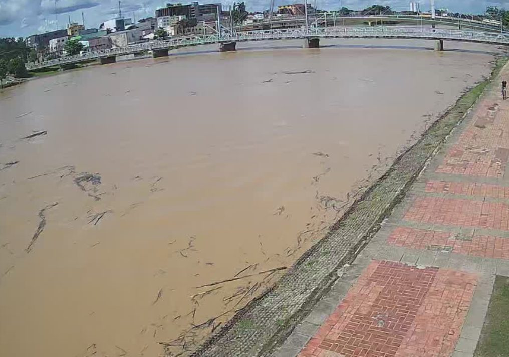 Rio Acre ultrapassa 15 metros e mantém elevação neste sábado em Rio Branco