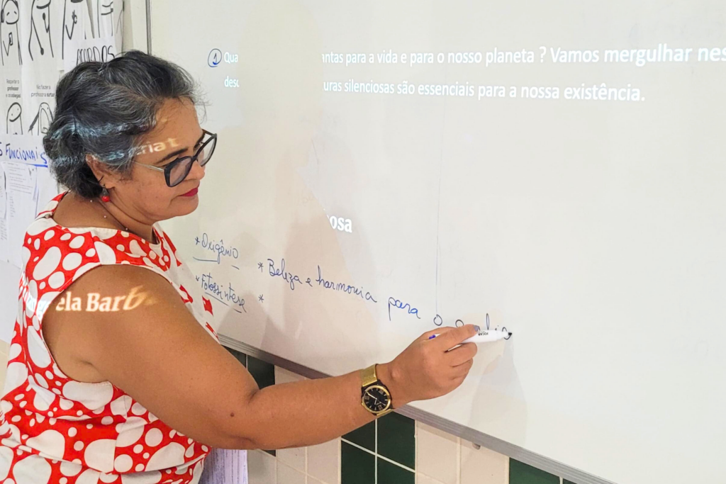 Proposta da deputada Antônia Lúcia garante indenização a professores por violência e doenças ocupacionais