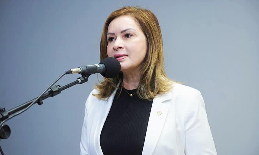 Com emenda de Socorro Neri, Ufac passa a ofertar curso de Enfermagem em Plácido e Acrelândia