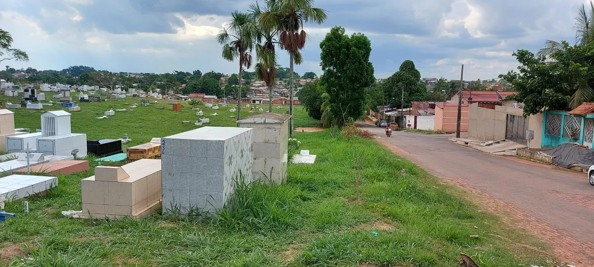 Fim do futebol entre túmulos: Cemitério Jardim da Saudade receberá 2km de muro, promete secretário