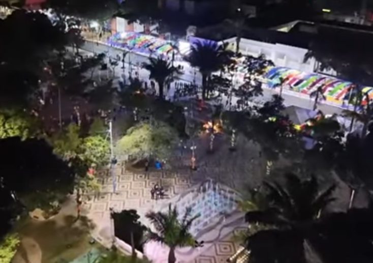 Comerciantes lamentam baixo movimento no Carnaval “flopado” da prefeitura de Rio Branco