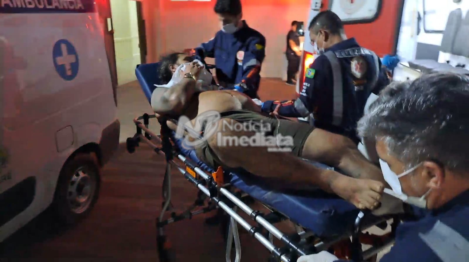 Tornozelado é alvo de ataque e acaba esfaqueado na barriga e na bunda, em Rio Branco