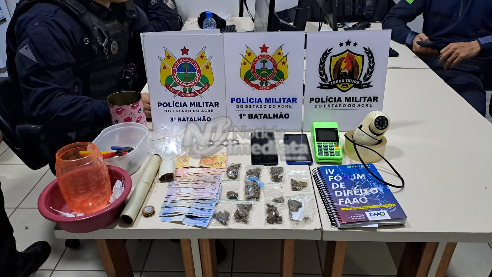 Traficantes que intimidavam moradores são denunciados e acabam presos com drogas em Rio Branco