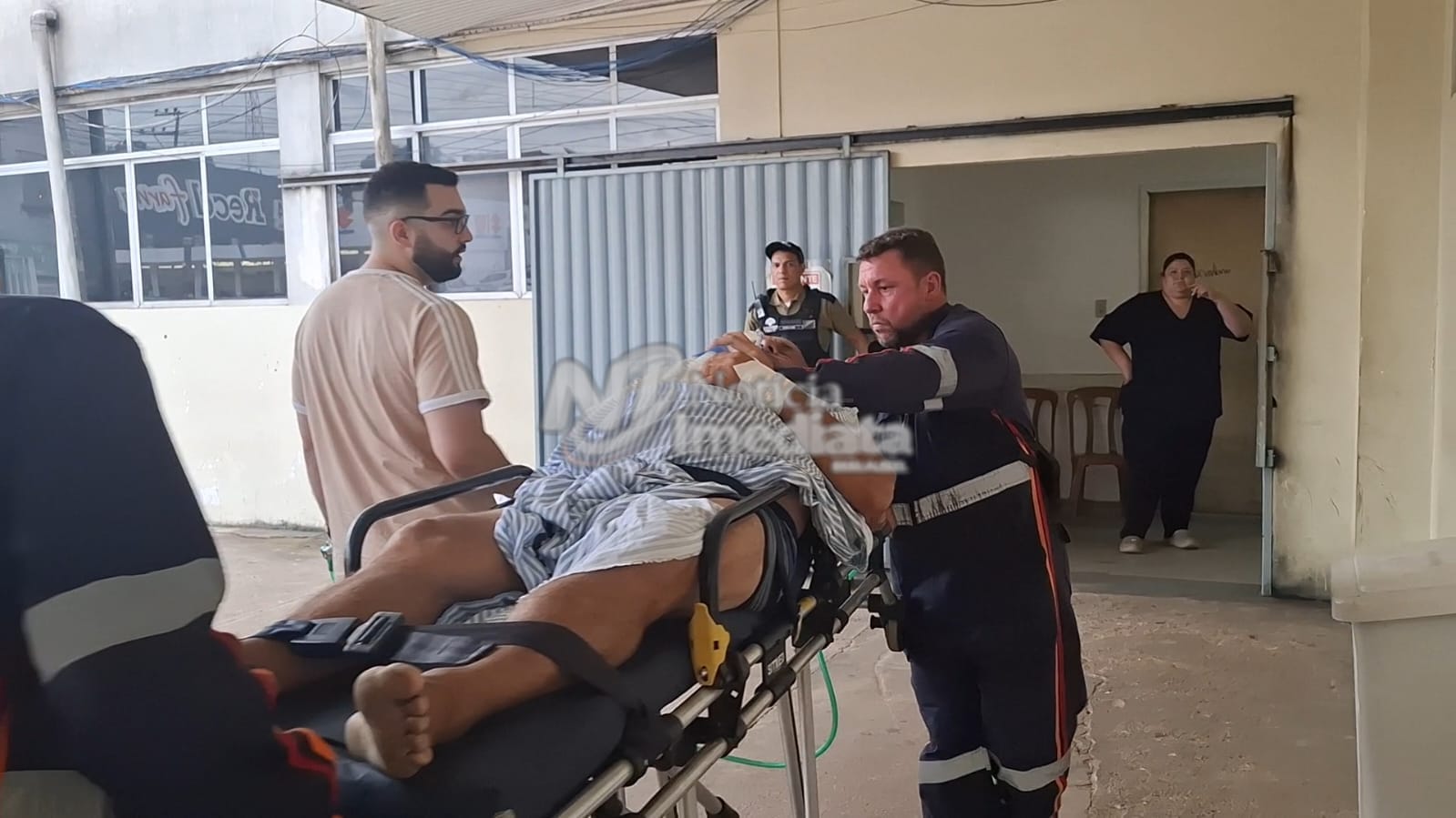Ex-vereador ‘Badeco’ passa mal, é levado ao hospital e transferido à Rio Branco com suspeita de AVC
